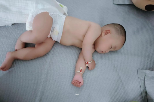 松原宝宝积食发烧怎么处理